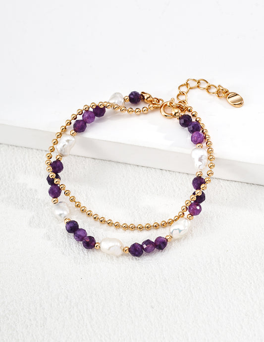 Dare To Sparkle - Elegant double-strand bracelet with one layer of natural pearls and one layer of gold chain with purple amethyst gemstones