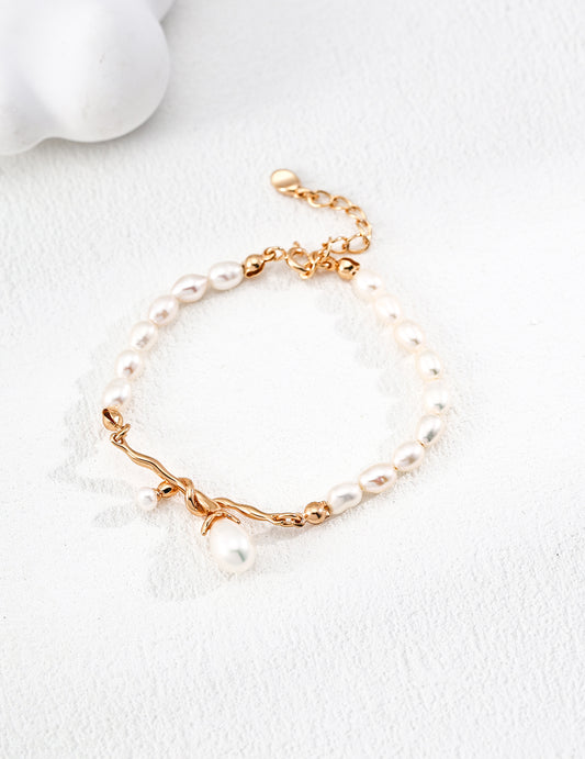 The "Trinity Glow" Pearl Bracelet - Natural Freshwater Pearls in 925 Sterling Silver