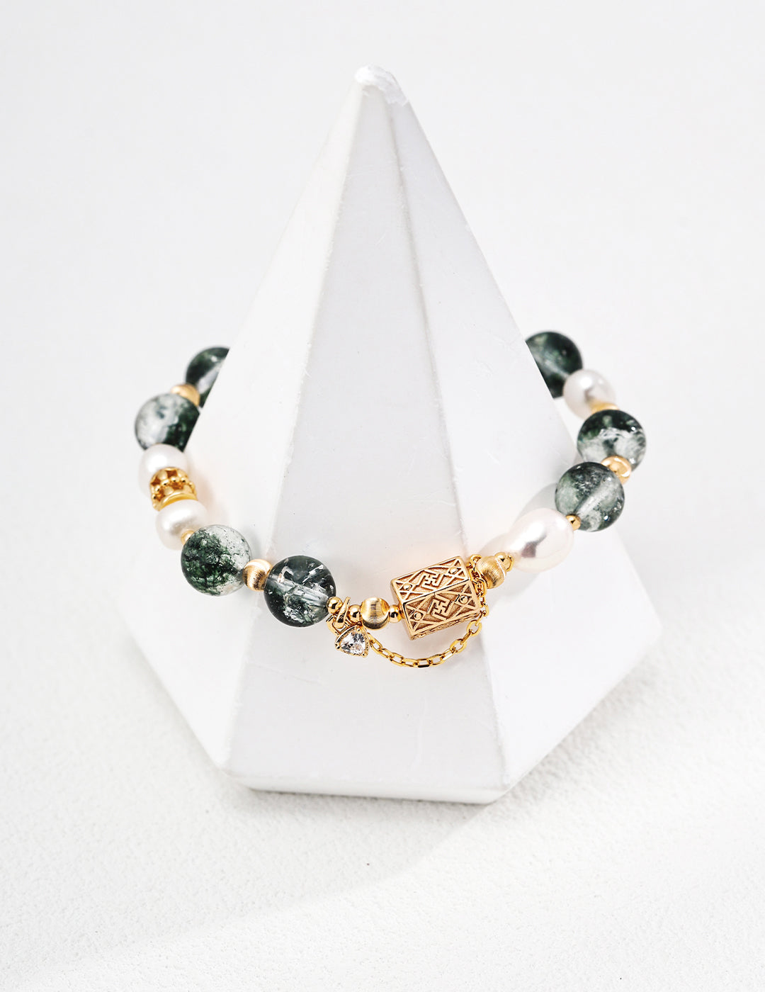 Dare To Sparkle - Elegant 18k gold plated bracelet featuring a strand of lustrous natural pearls, misty phantom quartz beads, and a central gold star coin charm with cz crystal